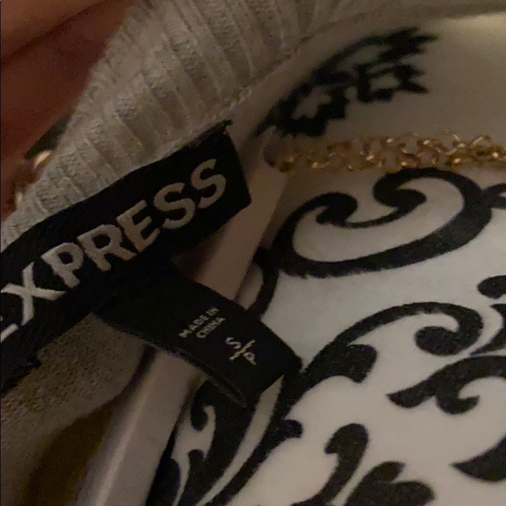 Express sweater - Picture 2 of 2